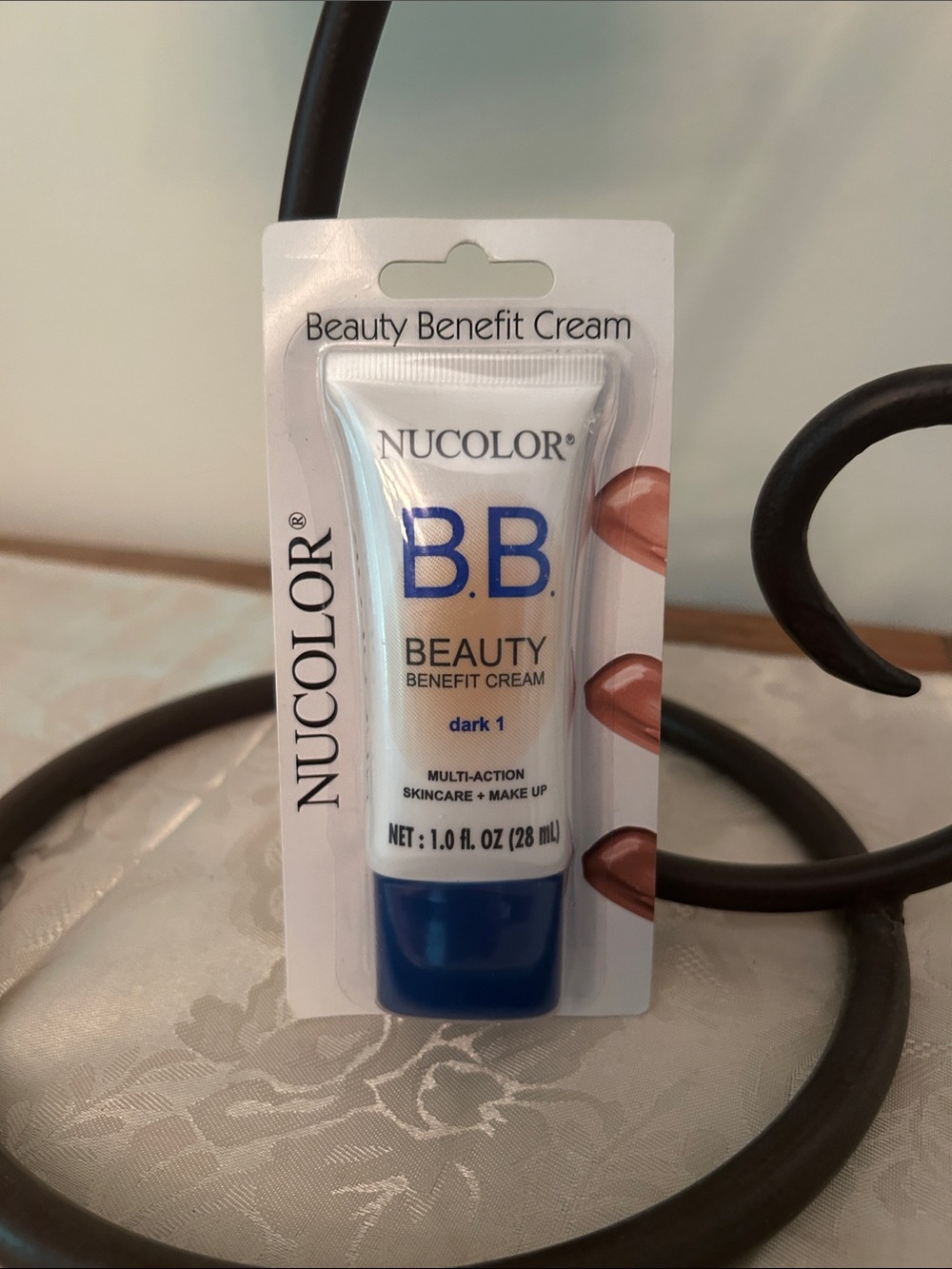 NUCOLOR B.B. Beauty Benefit Cream Multi-Action Skincare + Makeup 1 oz New Dark 1